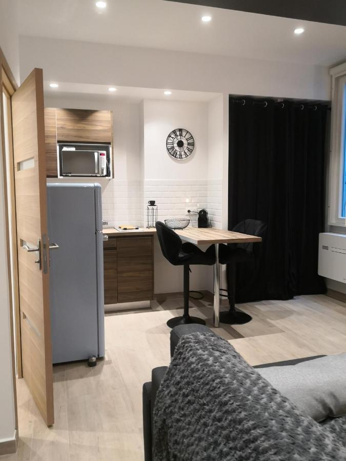 Le Studio Du Vieux Port Apartment Marseille Luaran gambar