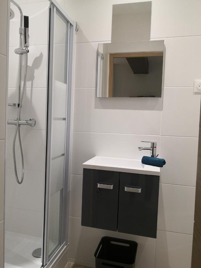 Le Studio Du Vieux Port Apartment Marseille Luaran gambar