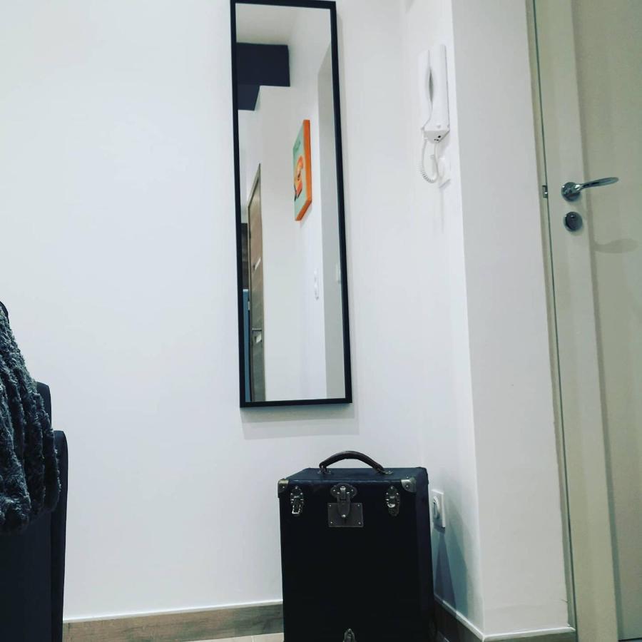 Le Studio Du Vieux Port Apartment Marseille Luaran gambar