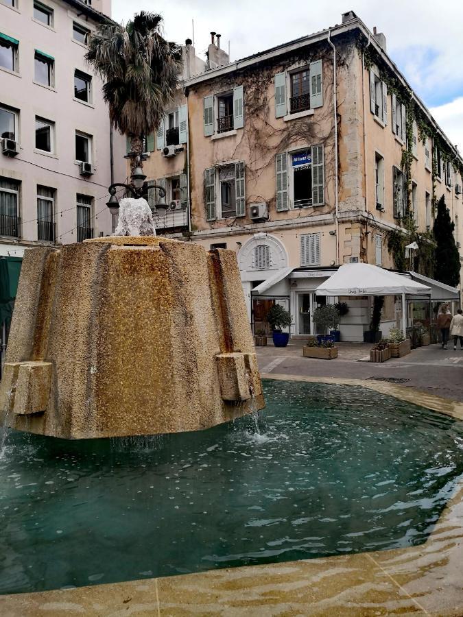 Le Studio Du Vieux Port Apartment Marseille Luaran gambar